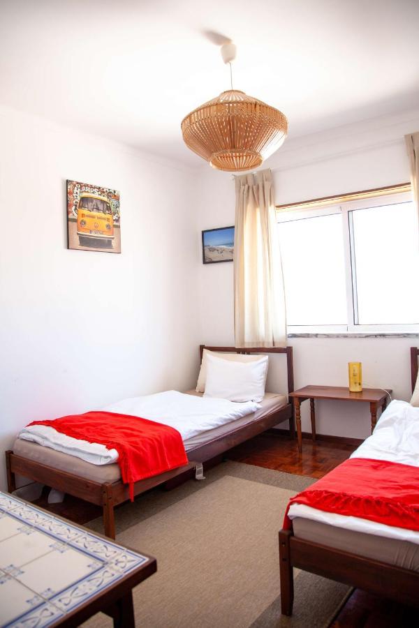 Penthouse Apartment, City Center Калдаш-да-Раинья Экстерьер фото